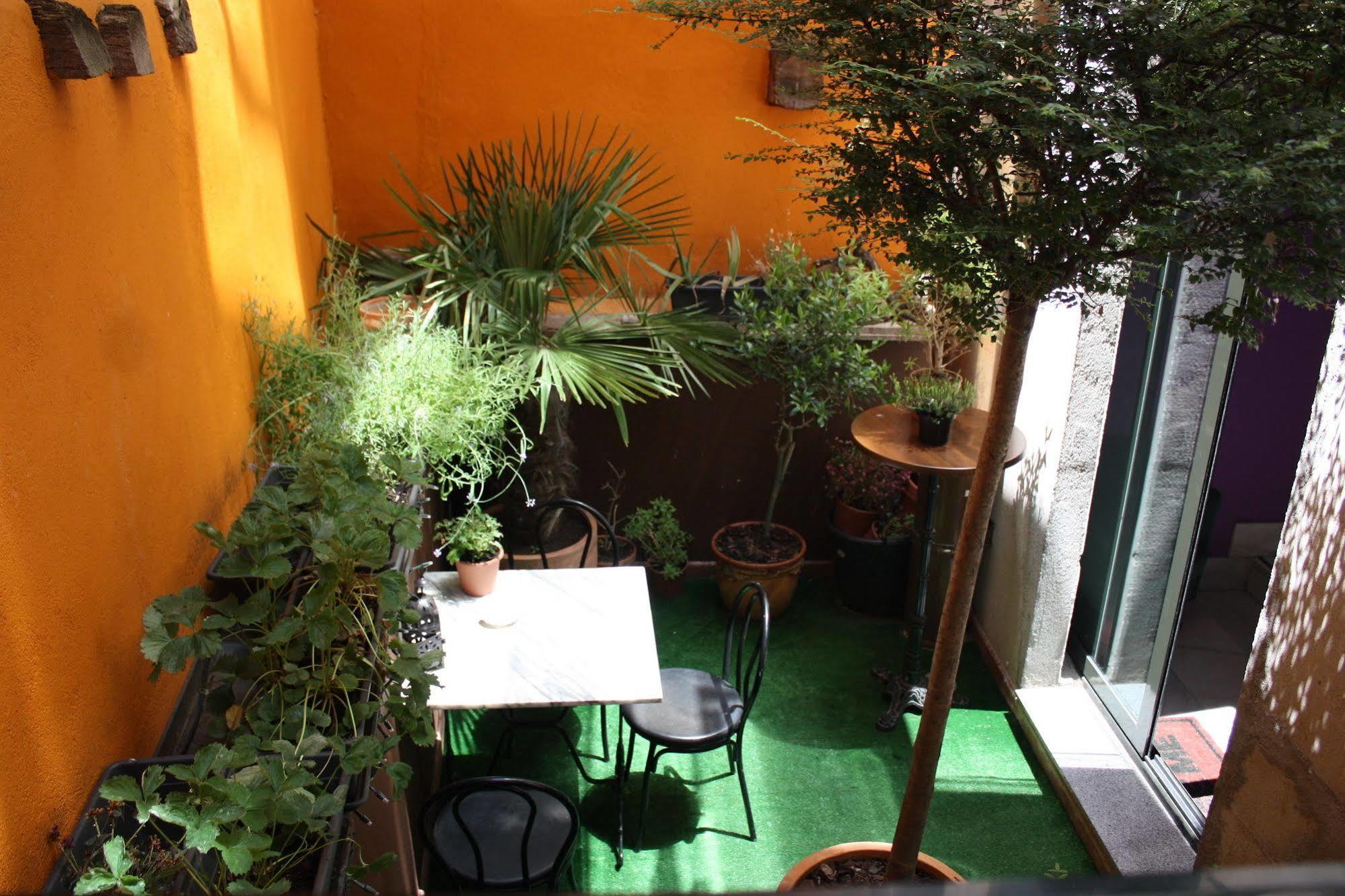 Albergue Revolutum Hostel Salamanka Exteriér fotografie